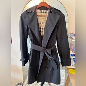 Burberry Sandringham Coat Size 0